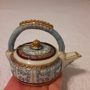 Vintage Nina Miniature Faux Tea Pot Handpainted